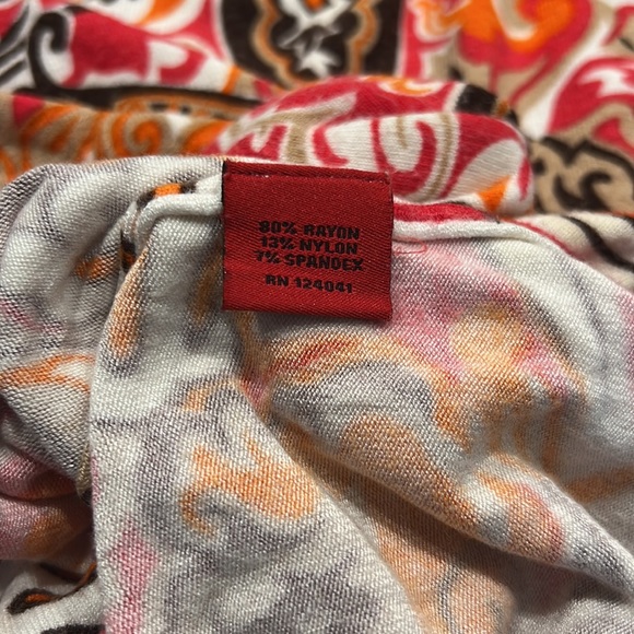 RED Medium Short Sleeve Shirt - Picture 4 of 4